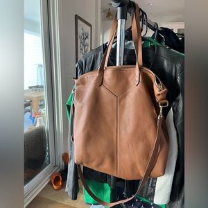 Stella and Dot Leather Covet Kensington